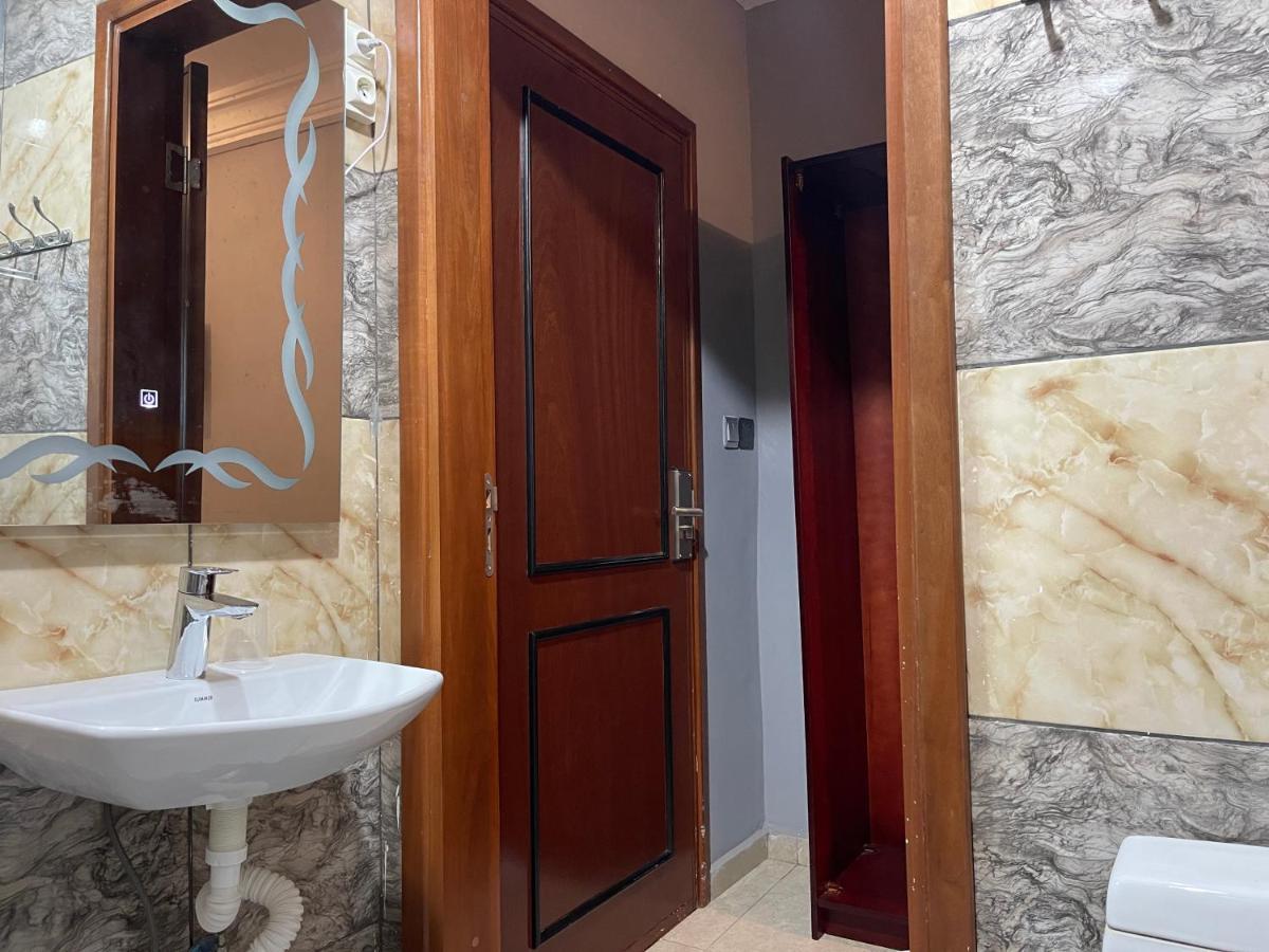 La Rochelle Hotel Yaoundé Extérieur photo