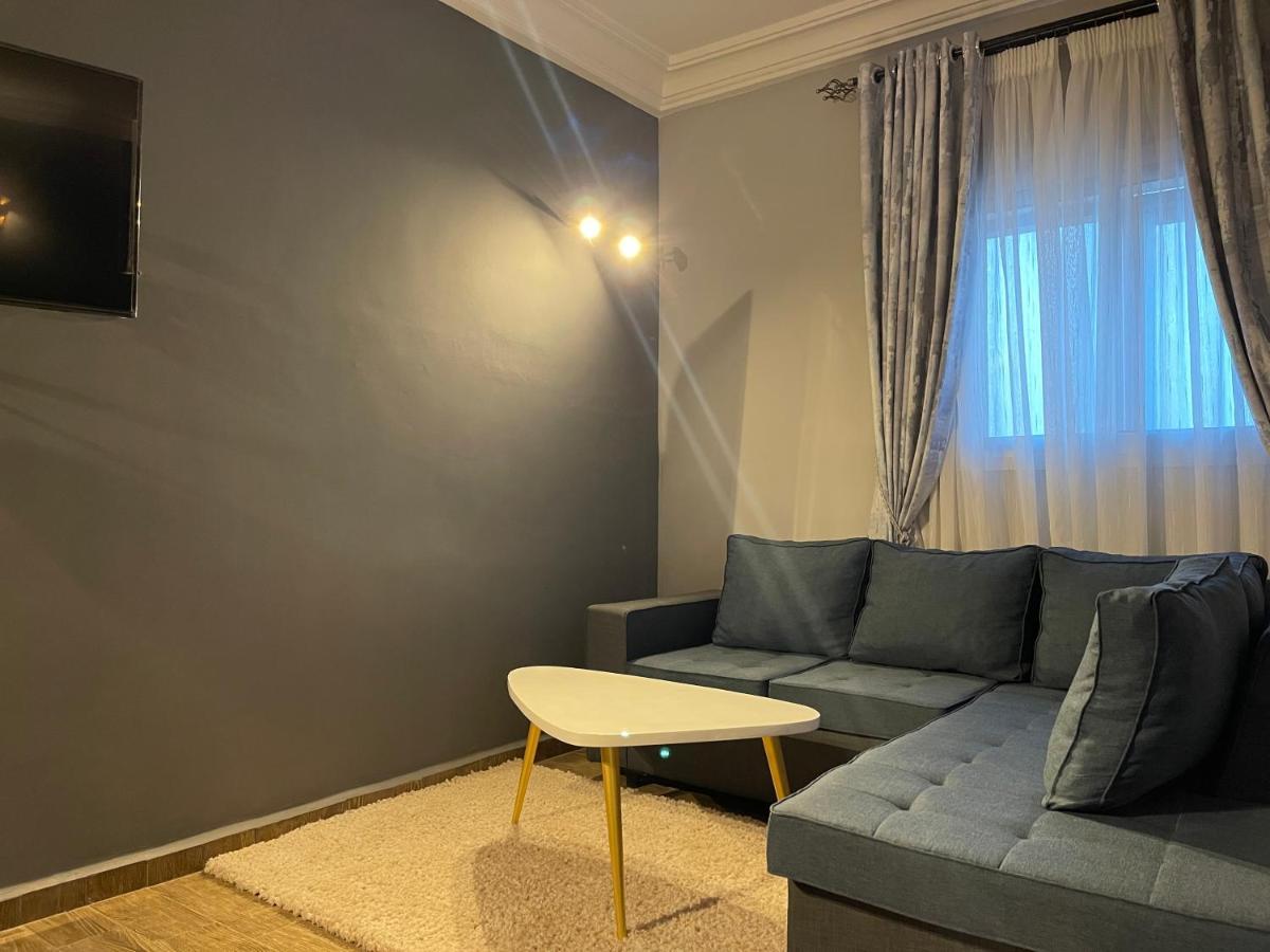 La Rochelle Hotel Yaoundé Extérieur photo